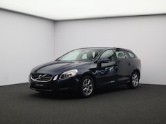 Volvo V60 - 1.6 T4 Kinetic / Parkeersensoren Achter / Airco / Cruise Control / All-Seasonbanden / Voll