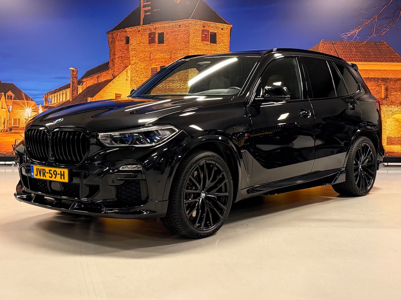 BMW X5 - XDrive45e High Exe M-Sport B&W Skylounge Full Options - AutoWereld.nl