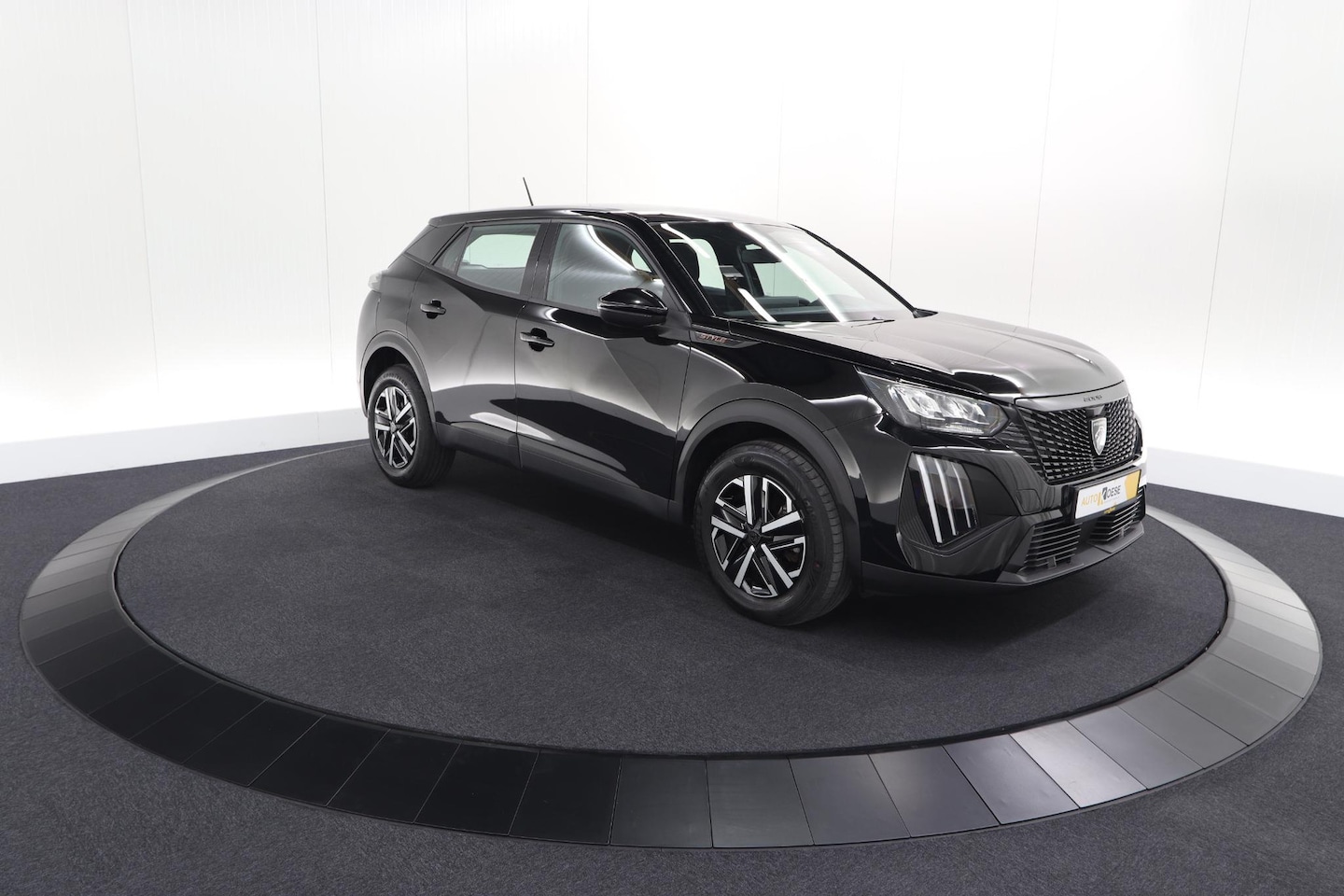 Peugeot 2008 - 1.2 Hybrid 136 Style | Apple Carplay | Parkeersensoren | Climate Control - AutoWereld.nl