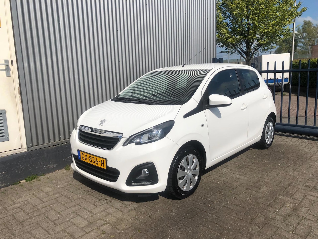 Peugeot 108 - 1.0 e-VTi Active / AIRCO / AUX / 5-DEURS / 93.000 KM / ZUINIG / NL-AUTO / ELEK. PAKKET - AutoWereld.nl