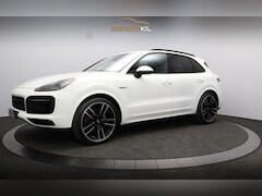 Porsche Cayenne - 3.0 E-Hybrid Platinum Edition Dealeronderh. / Trekhaak / PASM / Stoelverwarming voor + Ach