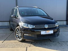 Volkswagen Touran - 1.5 TSI Comfortline Business 7p 1e eig zeer nette auto