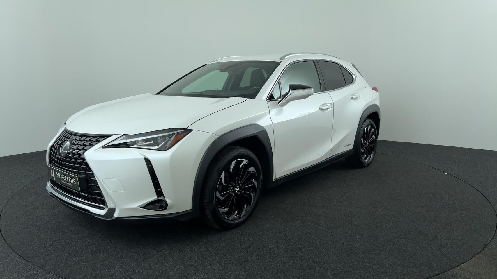 Lexus UX - 250h AWD (All Wheel Drive) Luxury Line - AutoWereld.nl