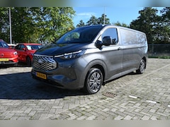 Ford Transit Custom - E-Transit 320 L2H1 Limited 65 kWh | Trekhaak 2300KG | Camera | Stoelverwarming | Adaptive