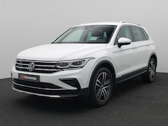 Volkswagen Tiguan - 1.4 TSI eHybrid Elegance 245PK DSG Trekhaak, Head-Up Display, Elektr. Achterklep, Matrix L