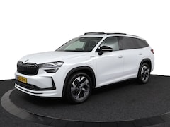 Skoda Kodiaq - 1.5 TSI 204Pk Automaat Sportline Business Pano-Dak / Trekhaak / Virtual / Camera