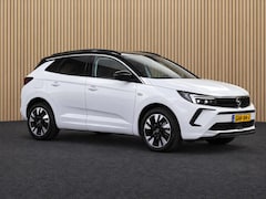 Opel Grandland - 1.2 Turbo Level 3 AUTOMAAT / CAMERA / Stoel stuur verwarming