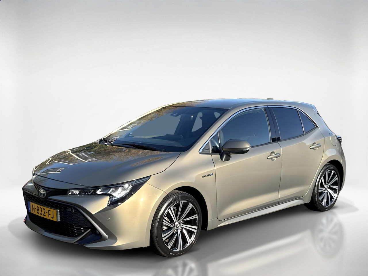 Toyota Corolla - 1.8 Hybrid TeamNL | Stoelverwarming voor | Apple Carplay/Android Auto | Achteruitrijcamera - AutoWereld.nl