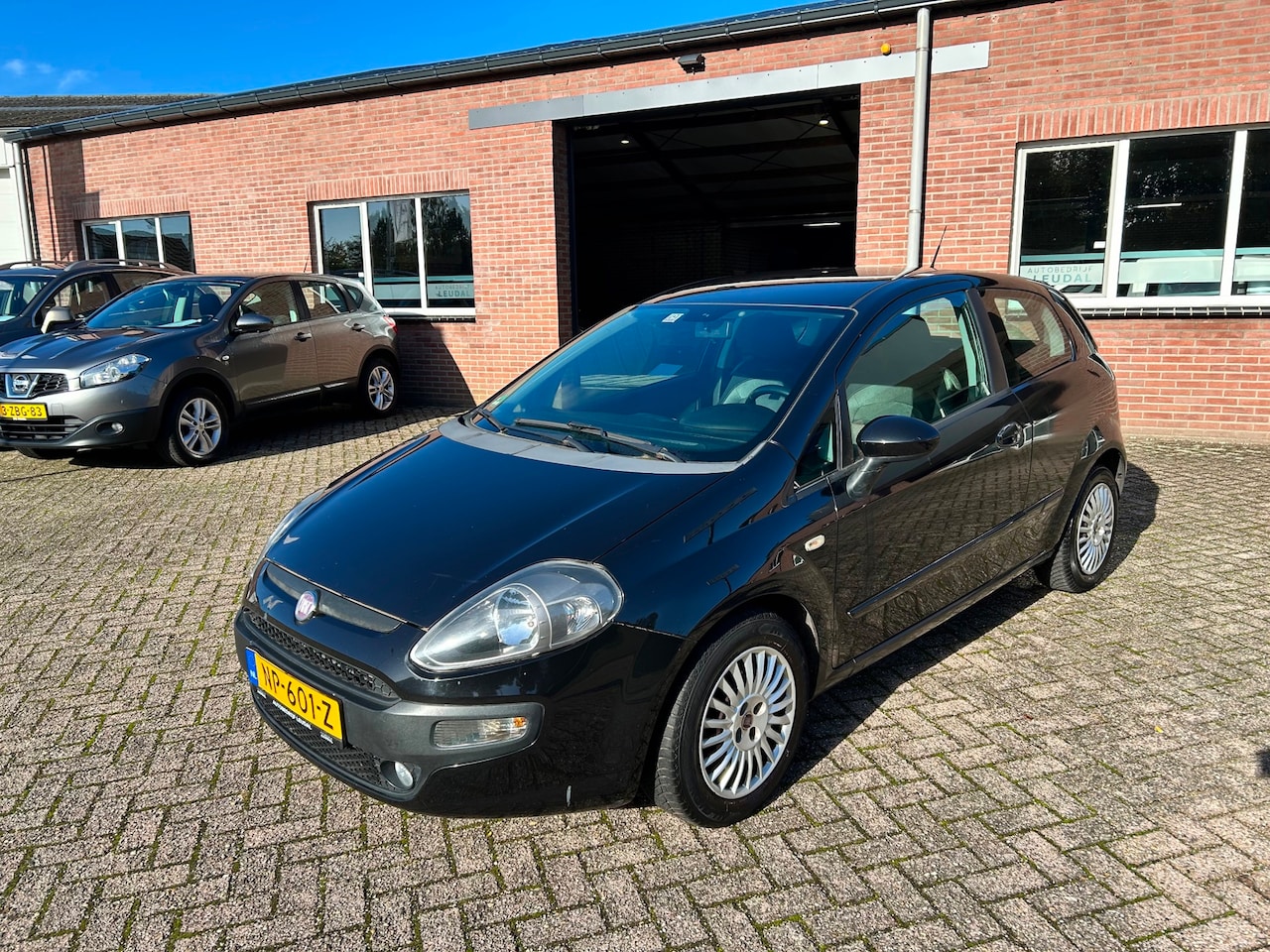 Fiat Punto Evo - 1.4-16V Multiair Dynamic // APK 12-6-2027 - AutoWereld.nl