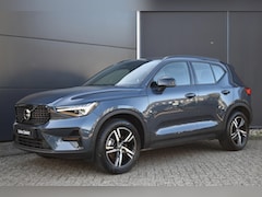 Volvo XC40 - B4 Plus Dark | Trekhaak | Verwarmbare voorstoelen, voorruit en stuurwiel | Premium audio b