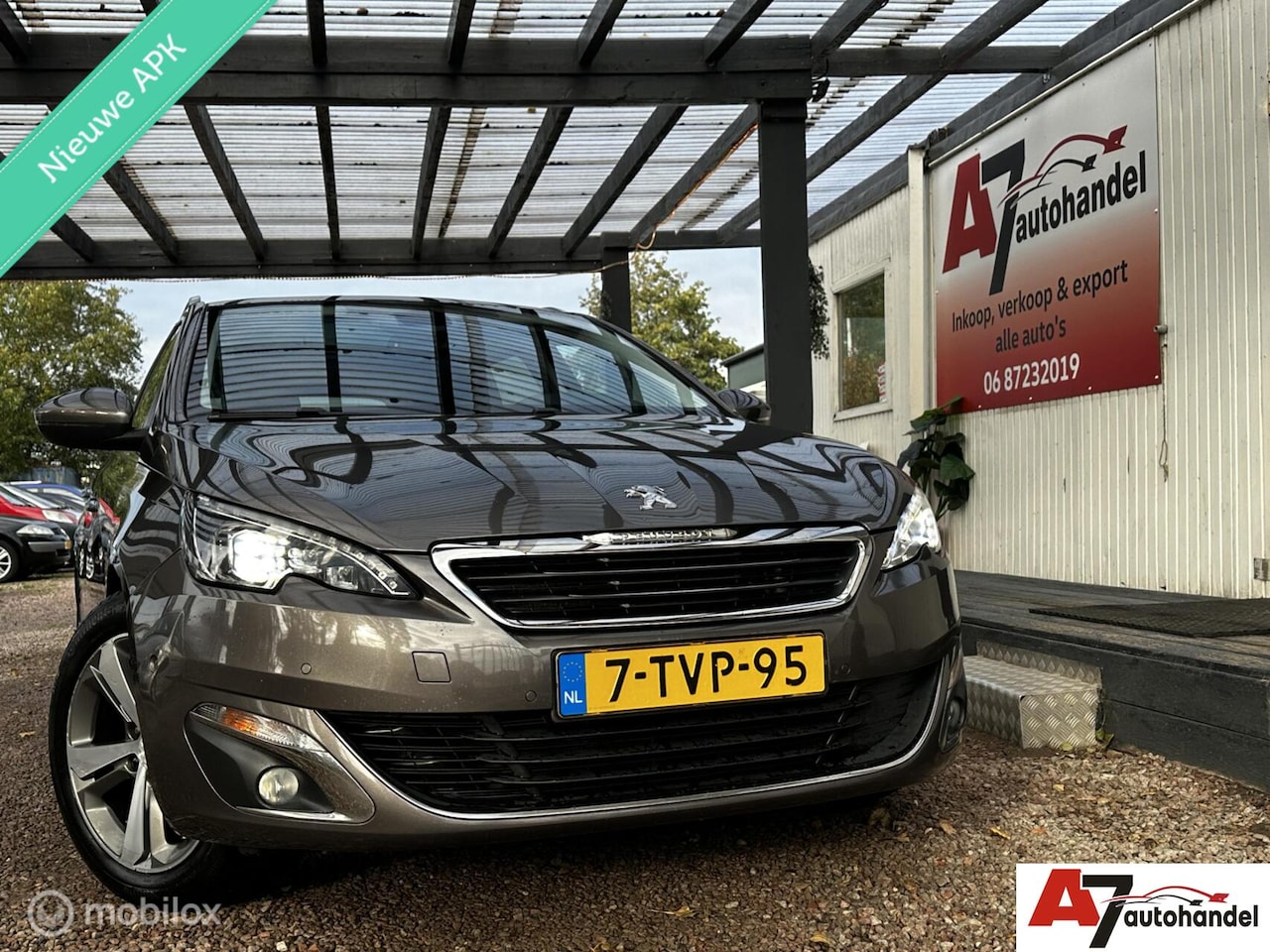 Peugeot 308 SW - 1.2 Première Nieuwe APK - AutoWereld.nl