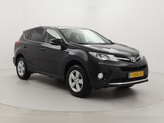 Toyota RAV4 - 2.0 Dynamic 4WD | Trekhaak (2.000 KG) | Dodehoek detectie | Cruise Control | Clima | Camer