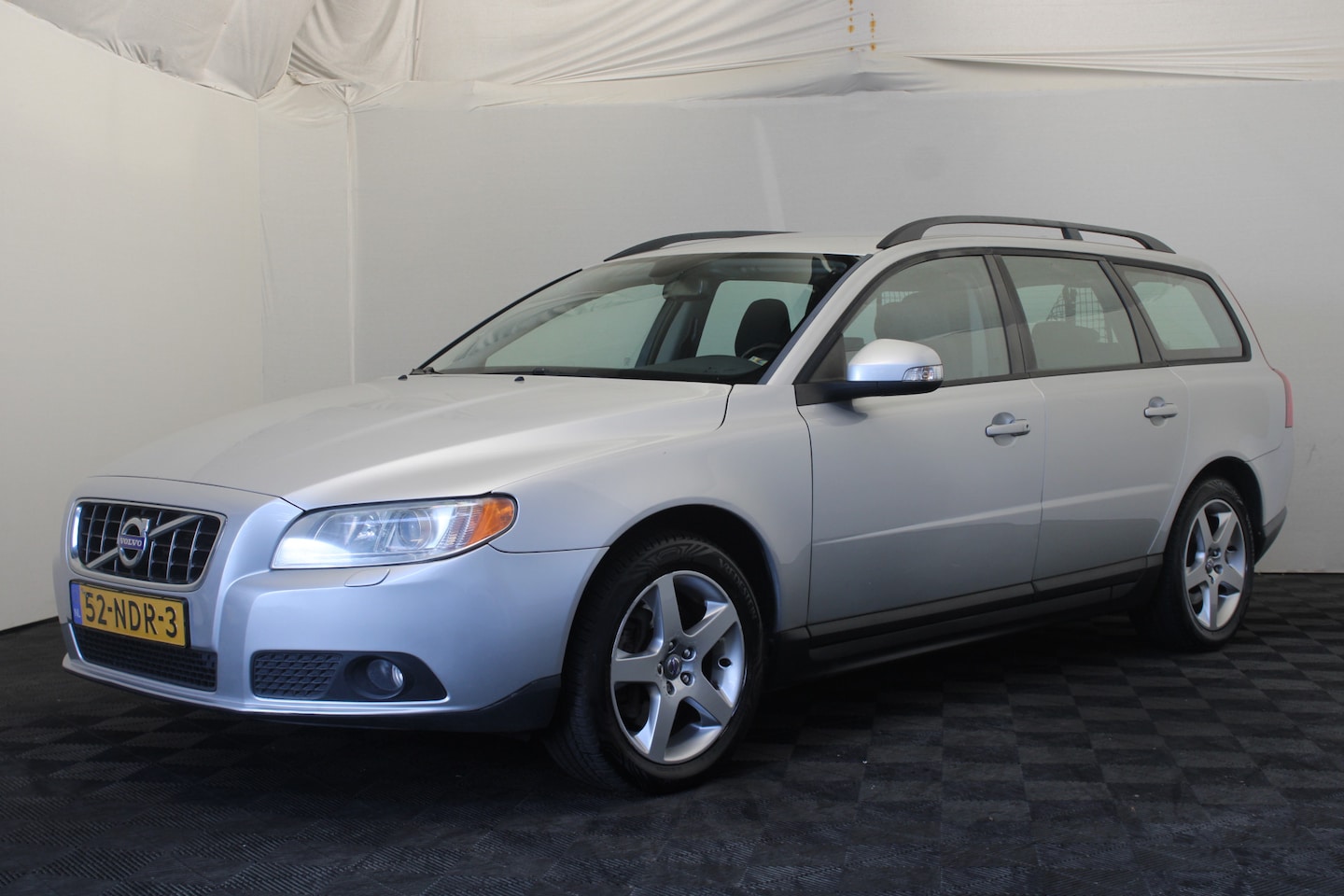 Volvo V70 - 2.4D Limited Edition 2.4D Limited Edition - AutoWereld.nl
