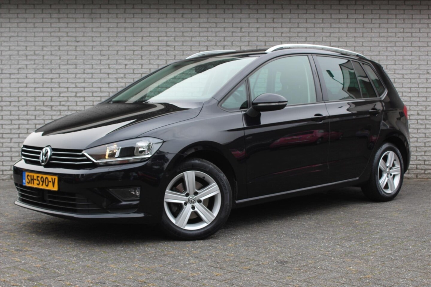 Volkswagen Golf Sportsvan - 1.4 TSI 150pk DSG Highline - AutoWereld.nl