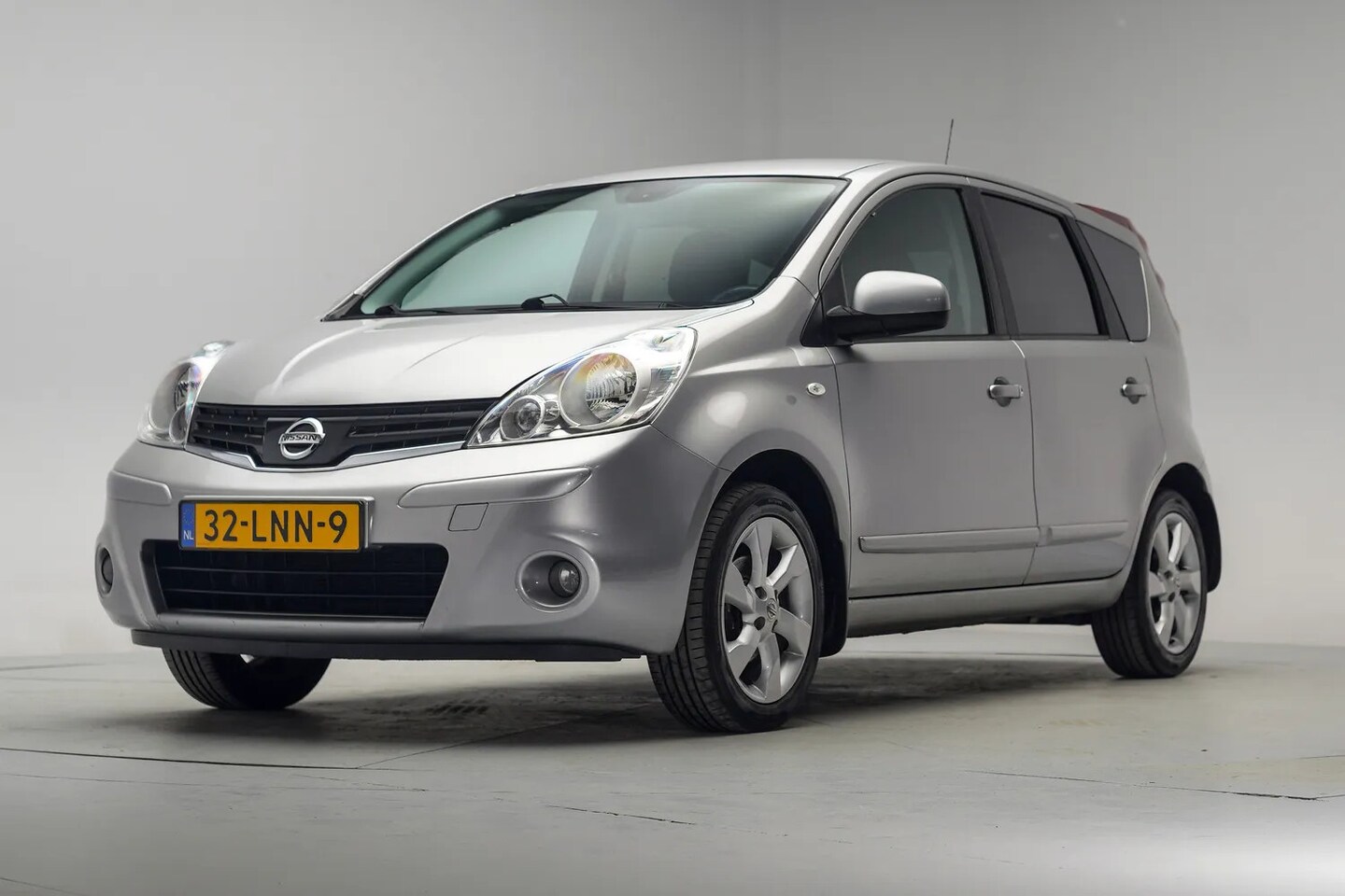 Nissan Note - 1.4 Acenta [ Clima PDC Bluetooth Elektrische ramen ] - AutoWereld.nl