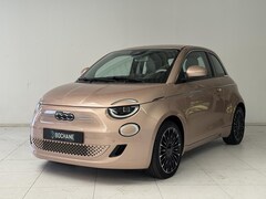 Fiat 500 - 3+1 La Prima 42 kWh | SOH 92, 7% | Stoelverwarming | Navigatie | Camera | Leder |