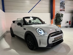 MINI Cabrio - (F57) 1.5 136pk Cooper