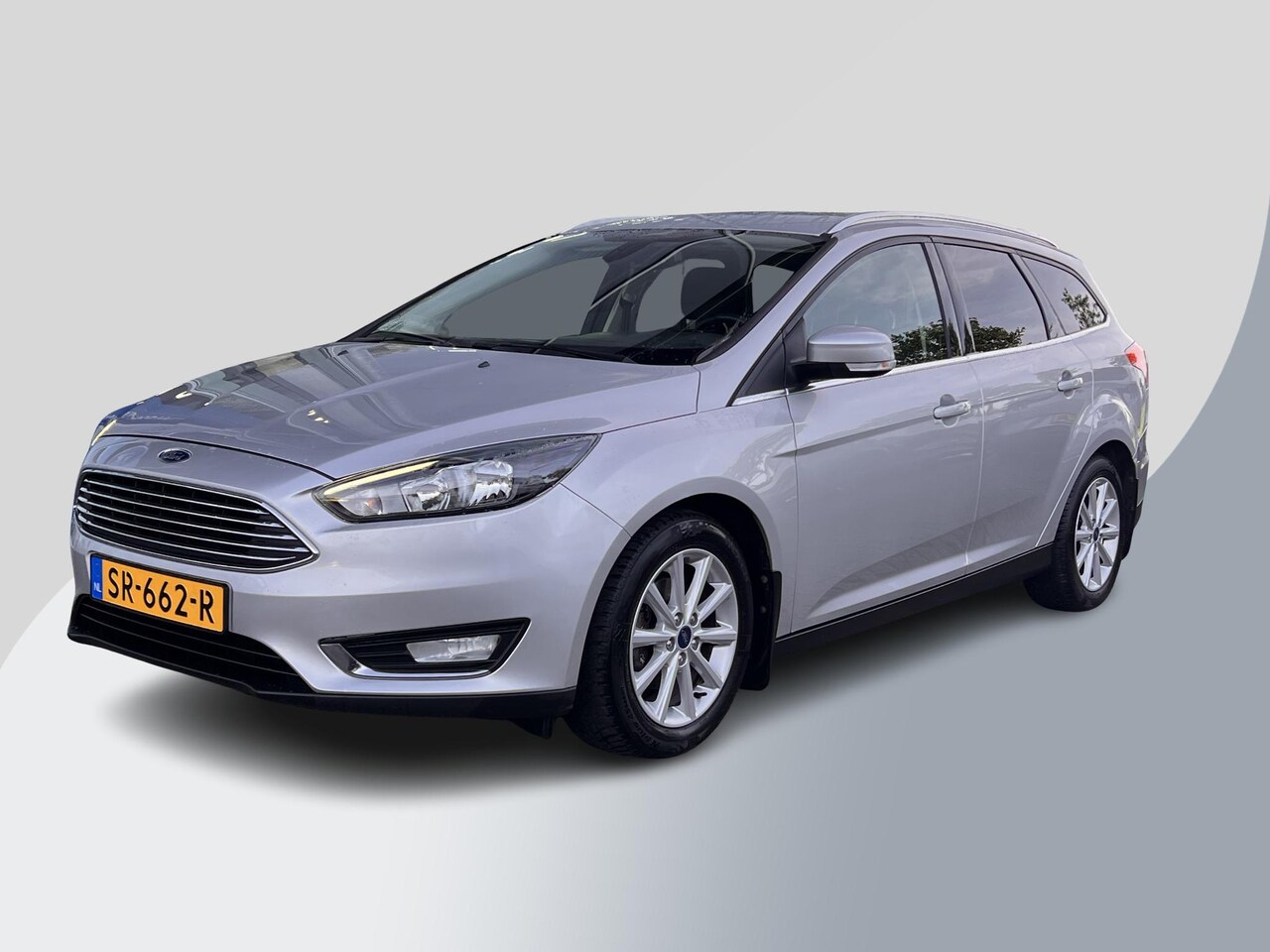 Ford Focus Wagon - 1.0 Titanium | Trekhaak | 1200kg Trekgewicht | Winterpack | Climate Control | Cruise Contr - AutoWereld.nl