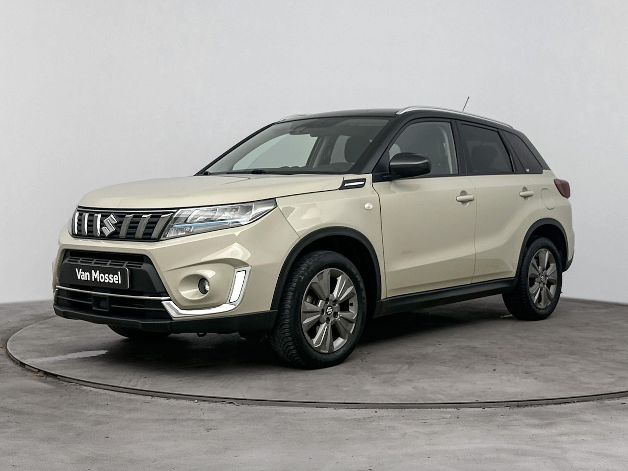 Suzuki Vitara - 1.4 Boosterjet Select Smart Hybrid 129PK | Trekhaak | Stoelverwarming | Adaptieve Cruise C - AutoWereld.nl