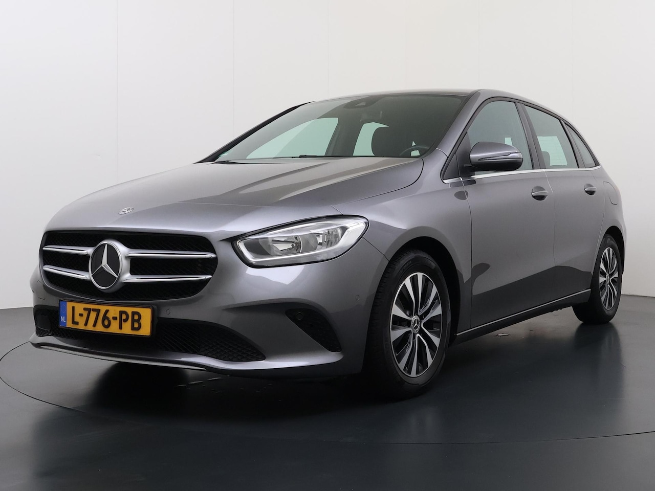 Mercedes-Benz B-klasse - 180 Premium Trekhaak | Navigatie | Camera | Cruise | - AutoWereld.nl