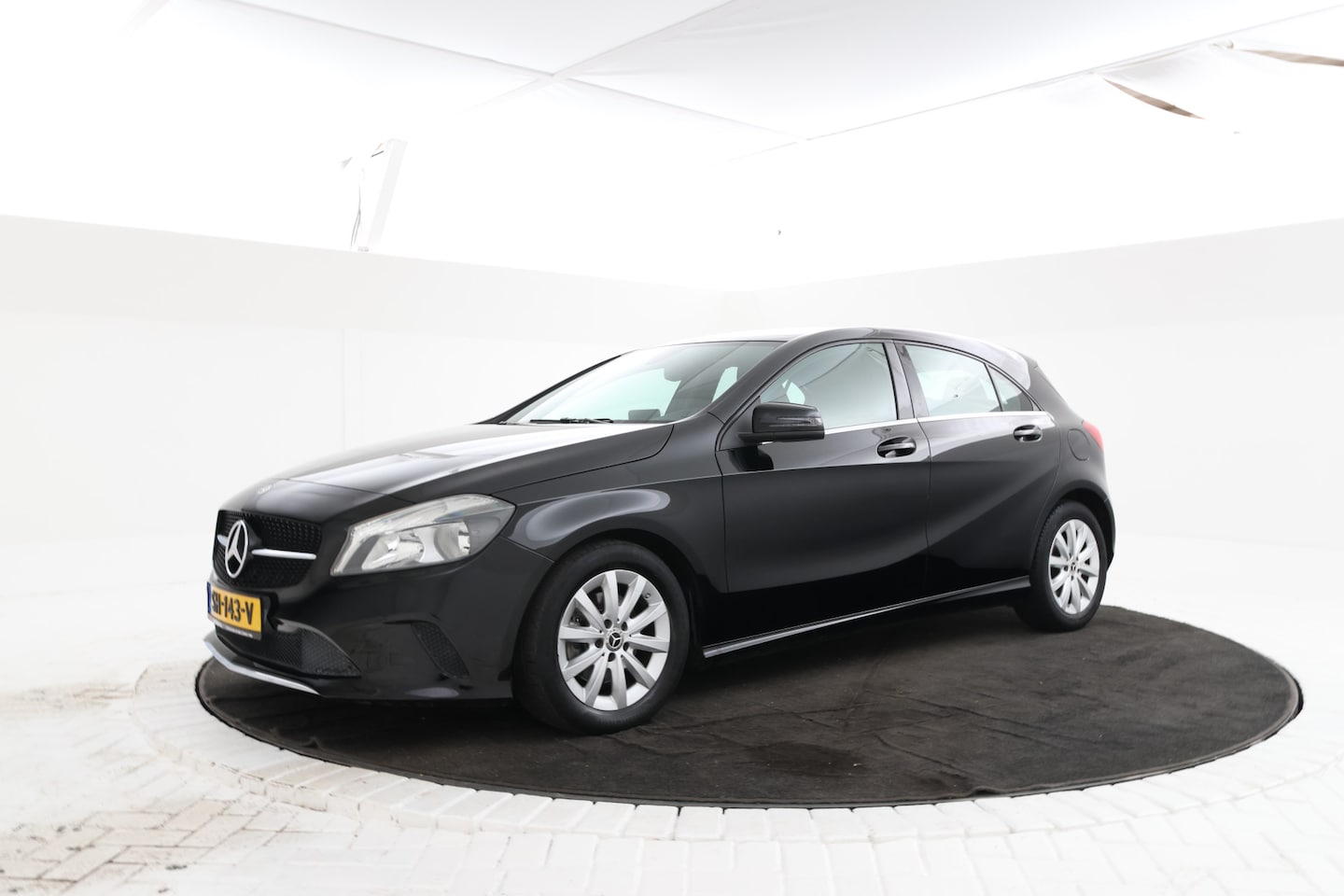 Mercedes-Benz A-klasse - 180 Business Solution Navigatie, Airco, - AutoWereld.nl