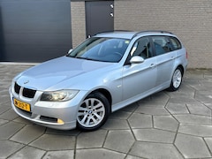 BMW 3-serie Touring - 318i |Trekhaak uitklapbaar | Touring/station |dakrails | AUTOMAAT |