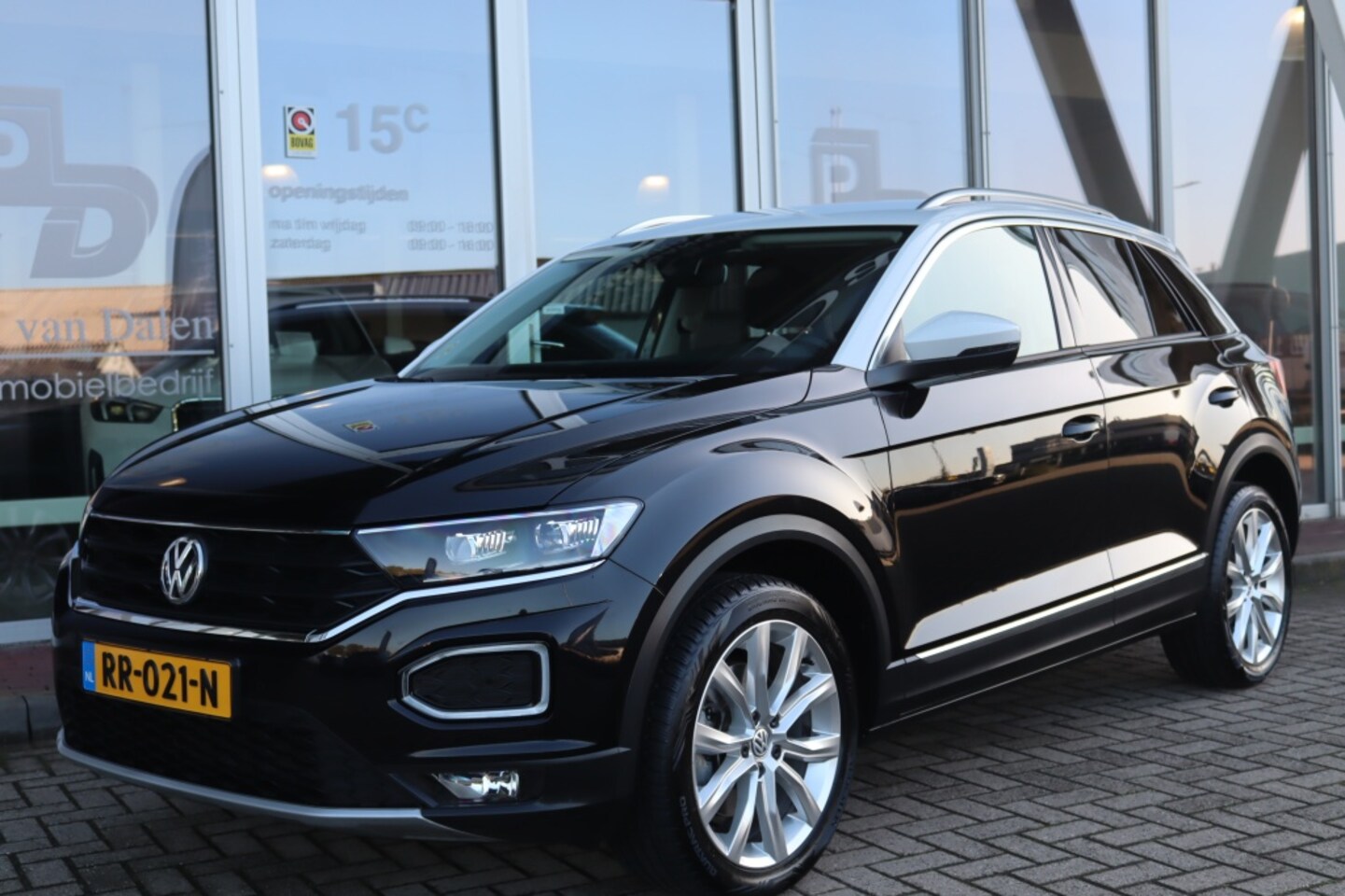 Volkswagen T-Roc - 1.0TSI 115PK STYLE PLUS EXECUTIVE Navi | Cruise | Clima | Virtual Cockpit | 18 Inch Lm | S - AutoWereld.nl
