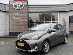 Toyota Yaris - 1.5 Hybrid TREND NL-AUTO LAGE-KM-STAND NAVI CRUISE BLUETOOTH 15'' LM-VELGEN CAMERA CLIMA
