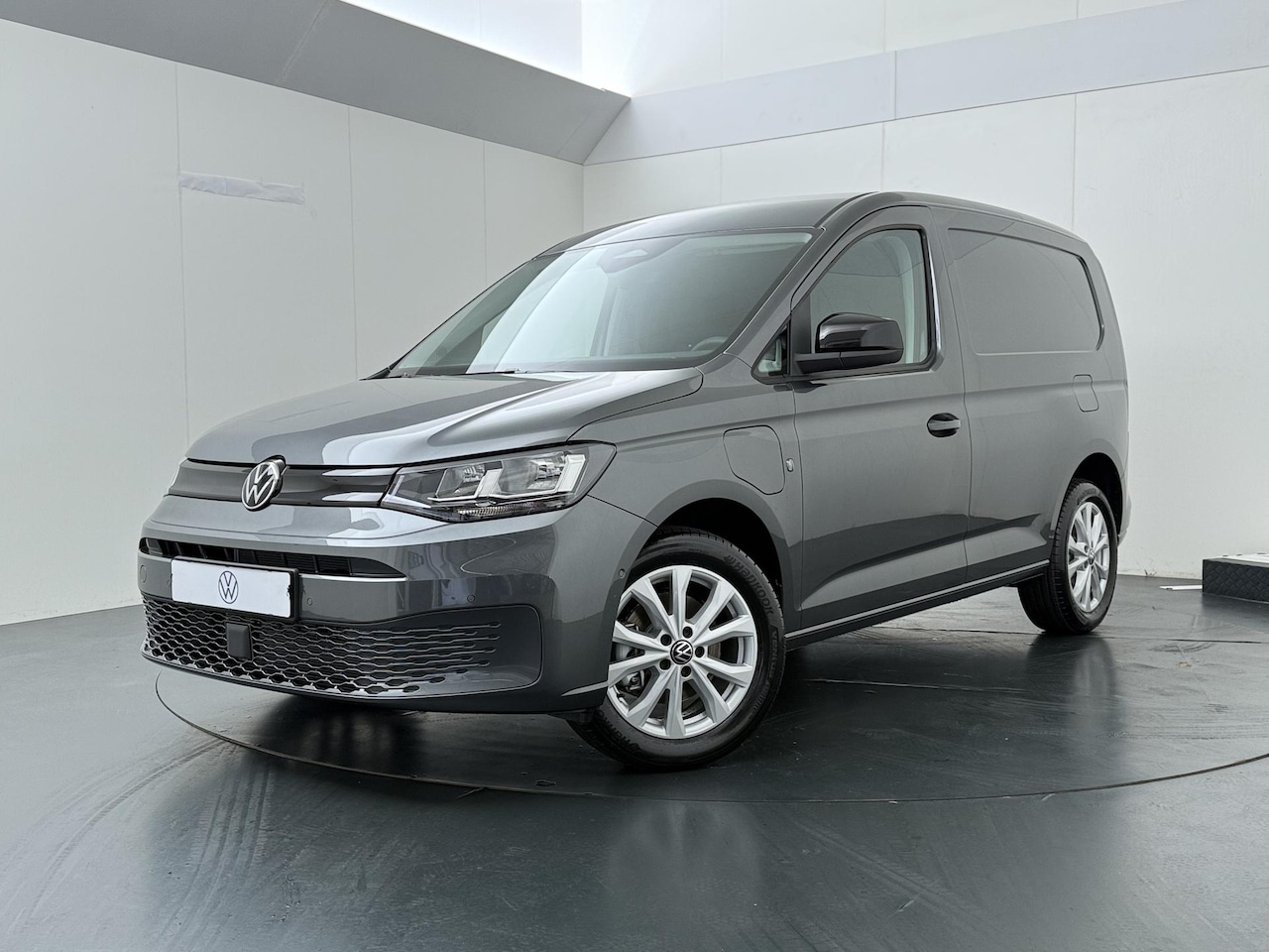 Volkswagen Caddy Cargo - Bedrijfswagens 1.5 eHybrid EU6 2755 mm | 115 PK | Automaat | Trekhaak | 17 inch lichtmetal - AutoWereld.nl