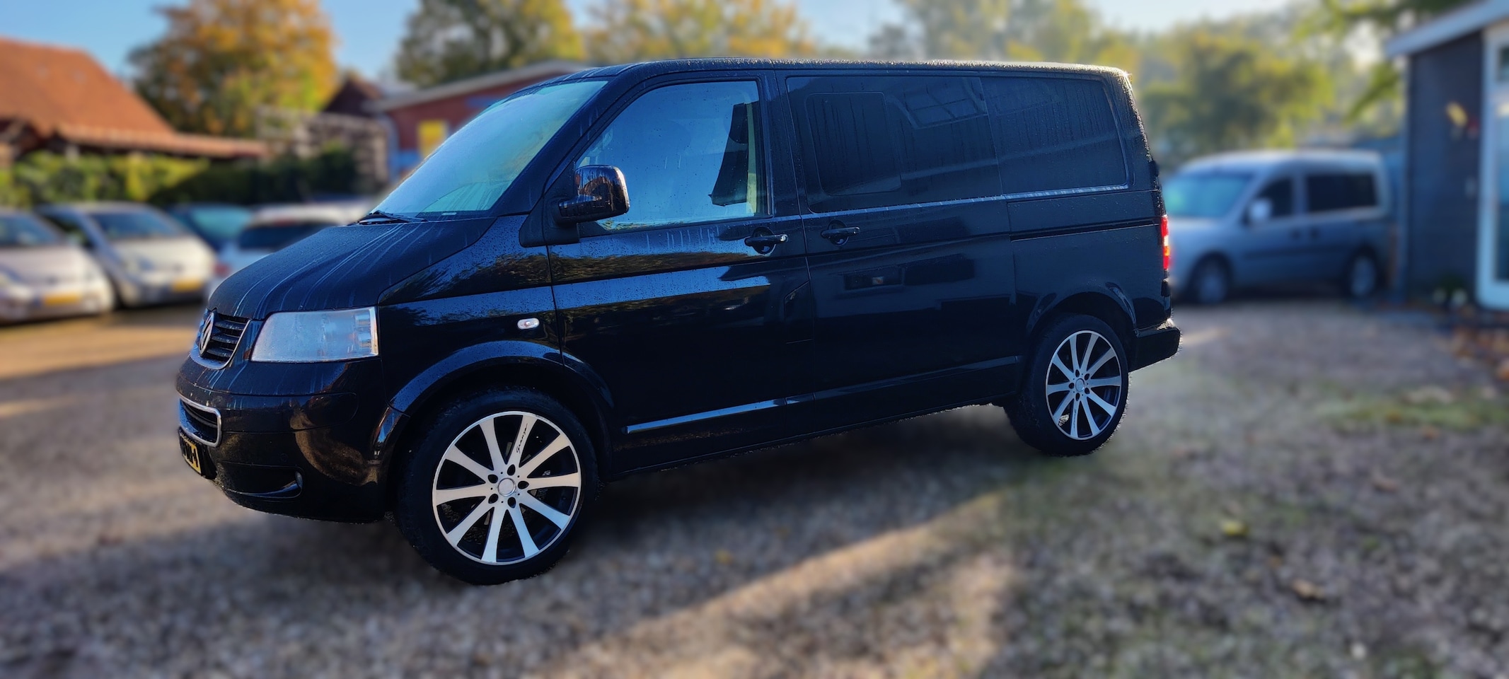 Volkswagen Transporter - 2.5 TDI 300 Comfortline DC Elektrische schuifdeuren, standkachel, Lederen stoelen, stoelverwarming. - AutoWereld.nl