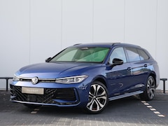 Volkswagen Passat Variant - R-Line Edition 1.5 eHybrid 204 PK | Black Style | Harman Kardon | Headup display | Trekhaa