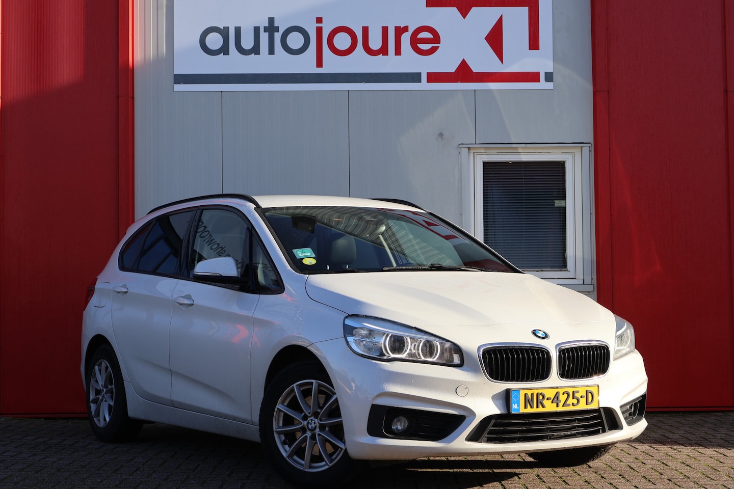 BMW 2-serie Active Tourer - 216d Executive 216d Executive - AutoWereld.nl
