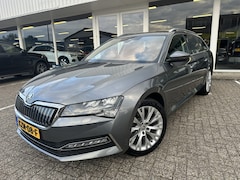 Skoda Superb Combi - 1.4 TSI iV Style | Leder | Virtual | Apple/Android | Adapt. Cruise | Stoel- Stuur en achte