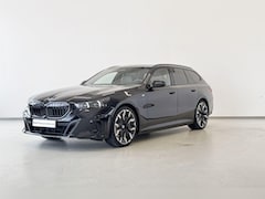 BMW 5-serie Touring - 530e M Sport Edition Innovation Pack | Huisselectie