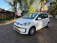 Volkswagen Up! - 1.0. Wij zijn altijd de goedkoopste met de beste Vakgarage BOVAG service