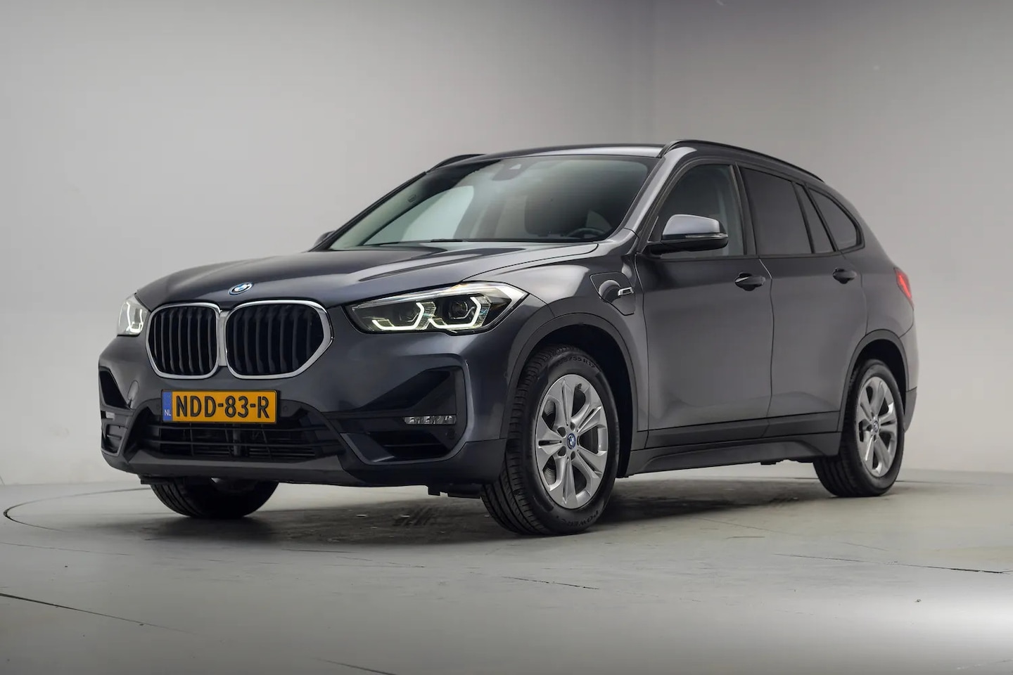 BMW X1 - xDrive 25e High Executive Aut. [ Leder Head-up Trekhaak Stoelverwarming ] - AutoWereld.nl