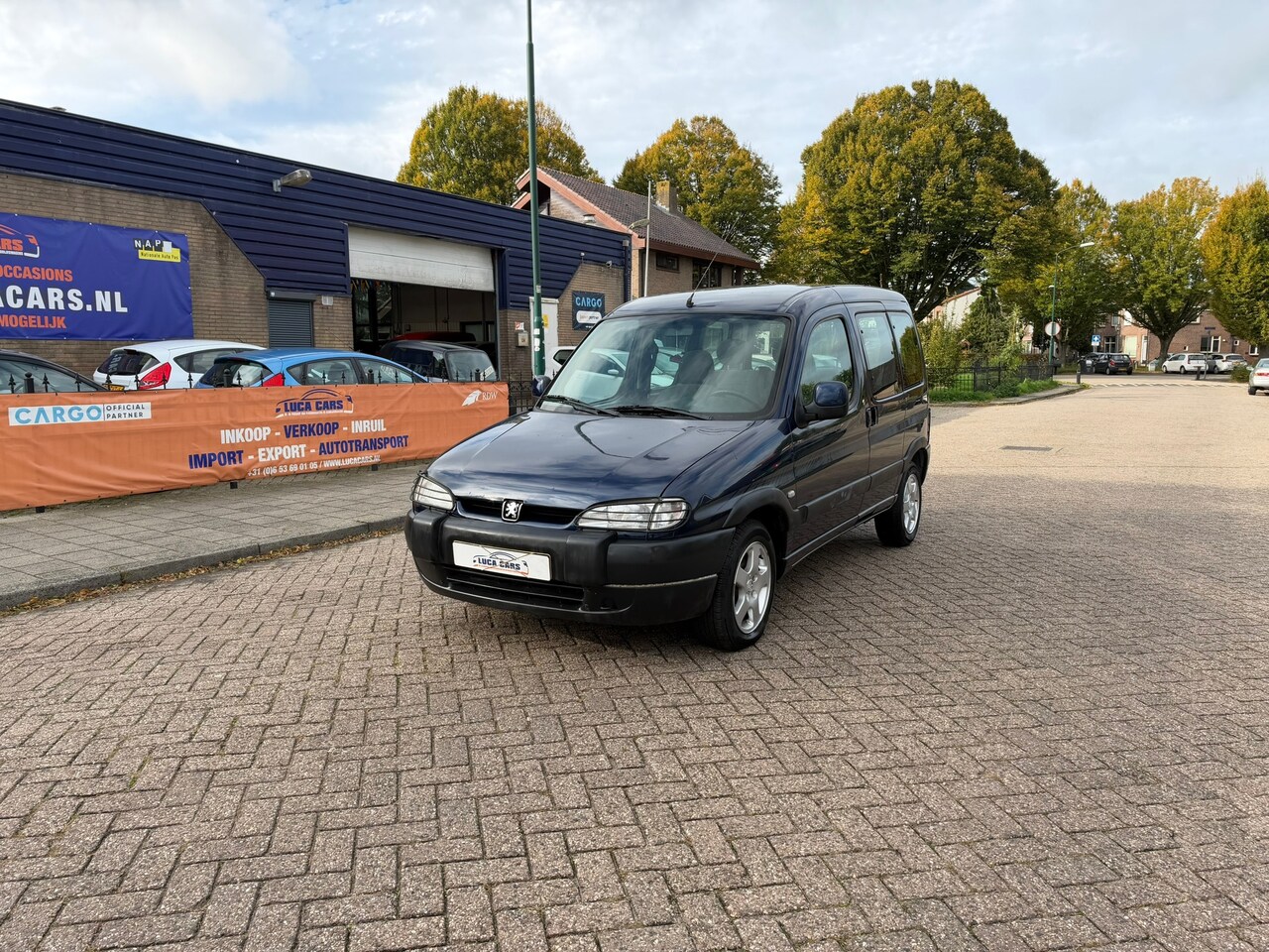 Peugeot Partner MPV - 1.6-16V VTC 2X SCHUIFDEUR + AIRCO + TREKHAAK! - AutoWereld.nl