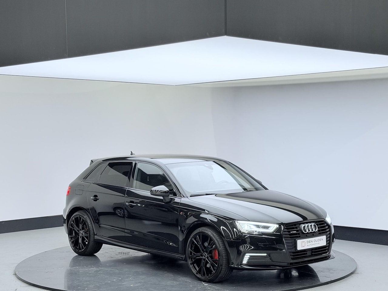 Audi A3 Sportback - 40 e-tron Advance Sport | 95% SOH | 2x S-line | 19'' LM Velgen | Adaptive cruise control | - AutoWereld.nl