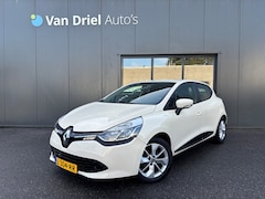 Renault Clio - TCe 90 Expression / Navigatie / Airco