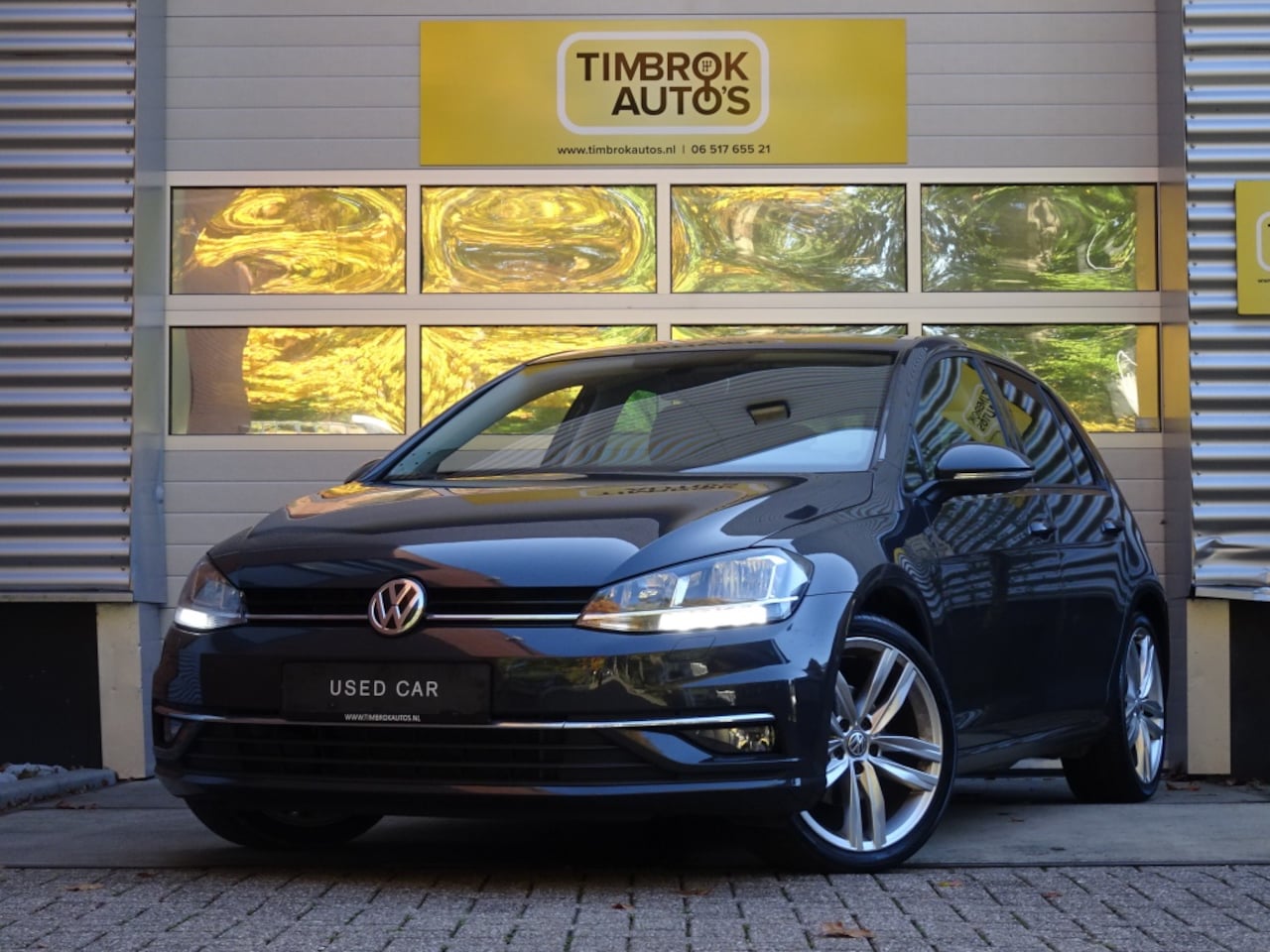 Volkswagen Golf - 1.5 TSI 150PK DSG *ACC/Virtual/Massage/Dynaudio/18"/Urano Grey* - AutoWereld.nl