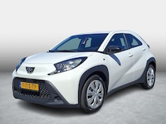 Toyota Aygo X - 1.0 VVT-i MT Play | Cruise | Apple Carplay / Android Auto | NL-Auto