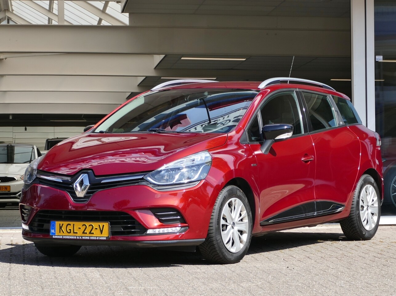 Renault Clio Estate - 1.2 16V airco | all-season-banden | bluetooth - AutoWereld.nl