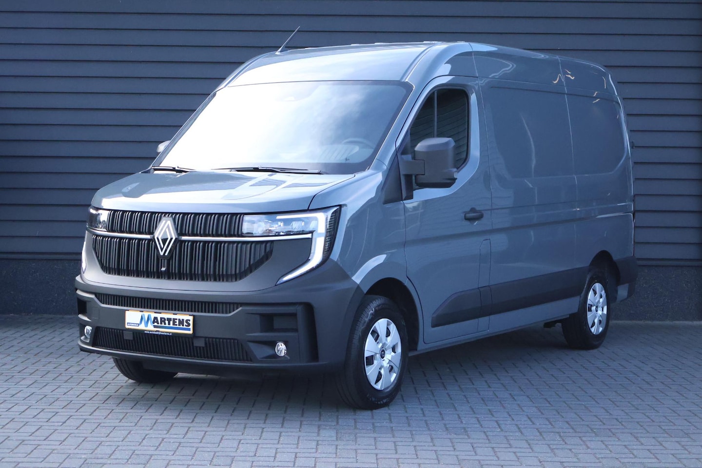 Renault Master E-Tech - T35 L2H2 Advance long range 87 kWh Leder Trekhaak Camera Stoelverwarming Navigatie - AutoWereld.nl