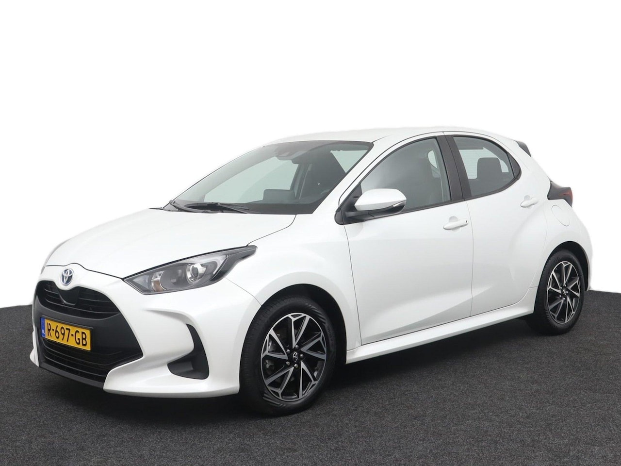 Toyota Yaris - 1.5 Hybrid | Parkeercamera | Apple carplay android auto | Trekhaak | - AutoWereld.nl