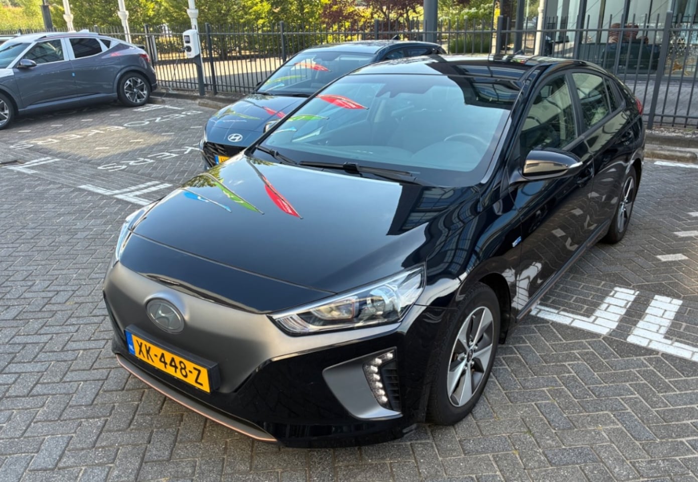 Hyundai IONIQ - EV 38kWh 120pk Comfort | Carplay | Navigatie | Camera | Adaptive Cruisecontrol | Velgen | - AutoWereld.nl