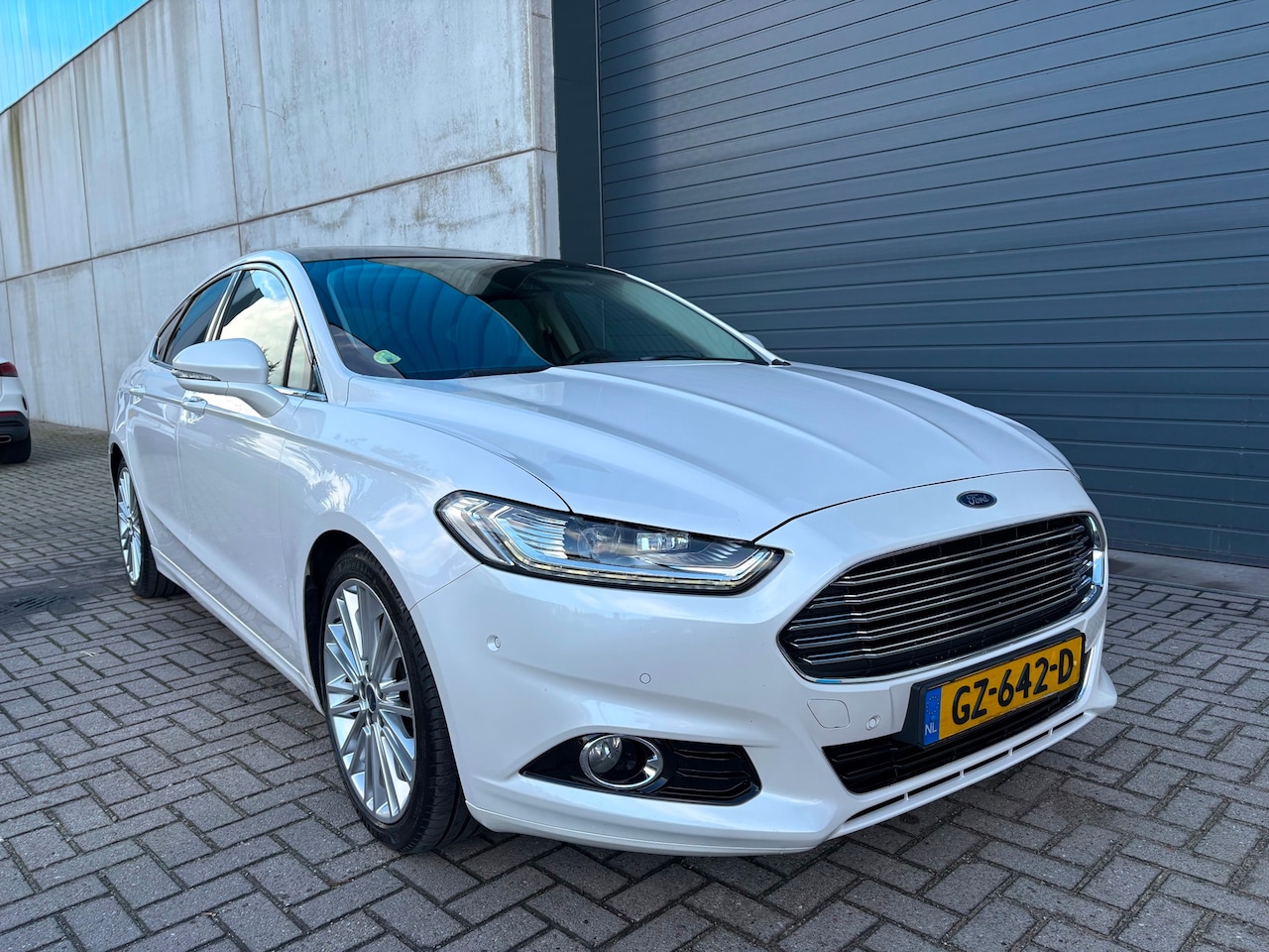 Ford Mondeo - 1.5 TDCi Titanium LED PANO NAVI CLIMA 2015 - AutoWereld.nl