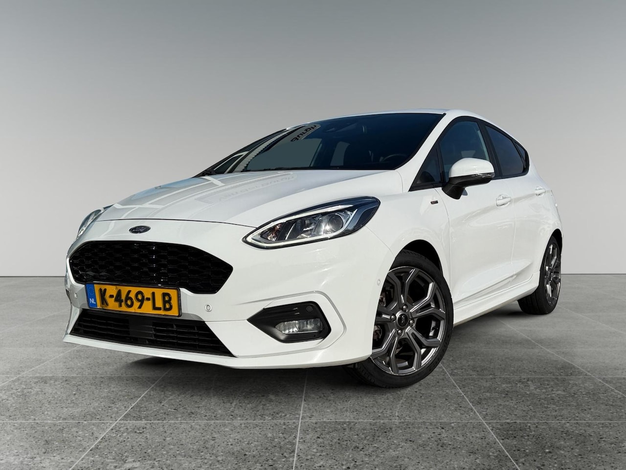Ford Fiesta - 1.0 EcoBoost ST-Line | Winter Pack | Parkeersensoren achter | Getint glas | - AutoWereld.nl