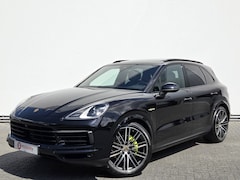 Porsche Cayenne - 3.0 E-Hybrid Sport Chrono Panoramadak Dealer Onderhouden | Adaptive Cruise Control | LED P