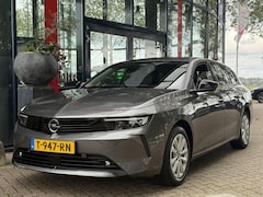 Opel Astra Sports Tourer - 1.2 Business Edition 130PK | Afn. Trekhaak |ECC | PDC voor achter + Camera | Navigatie | L