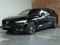 Volvo V60 - T8 Plug-in hybrid AWD Ultra Dark | Panoramadak | Semi Electrische Wegklapbare Trekhaak | P